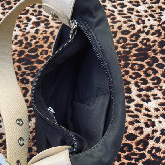 ♥︎ y2k b&w shoulder bag ♥︎ - Picture 6 of 6